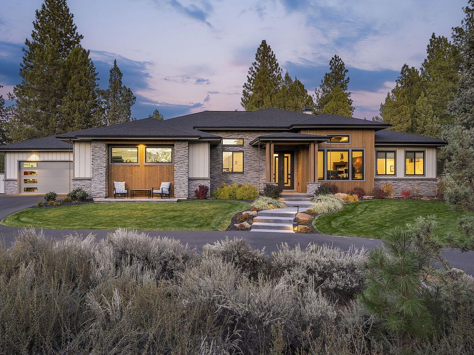 16823 Royal Coachman Dr