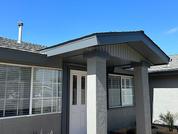 4th image of 920 Beverly Ave