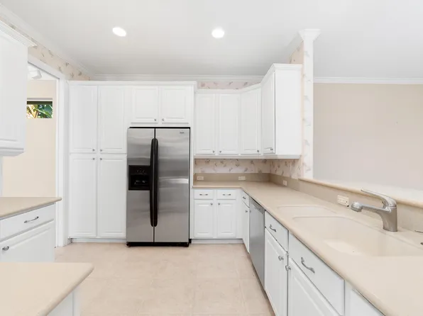 693 Hampton Woods Lane SW, Vero Beach, FL 32962