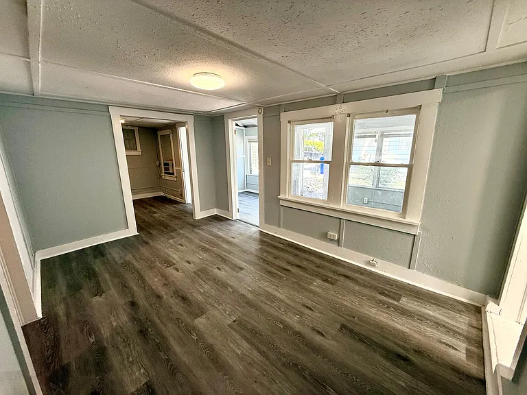 418 52nd St #2 — Photo 8