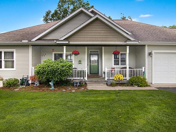 2nd image of 3607 Yorkshire Dr