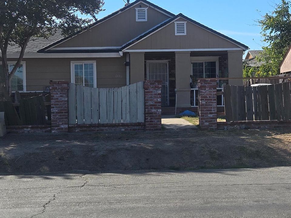 1st image of 3551 Taylor St