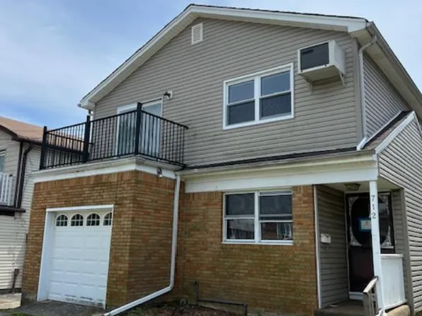 712 Katan Ave, Staten Island, NY 10312