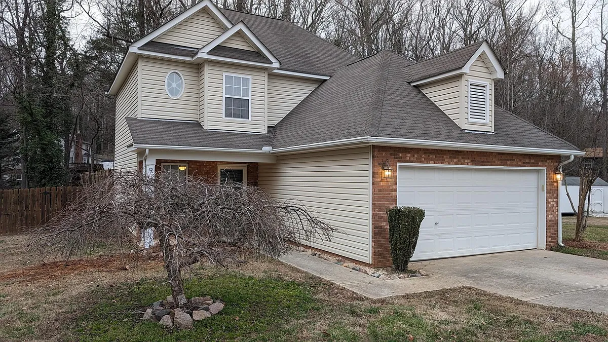 Building Photo - 980 Lynnview Ct
