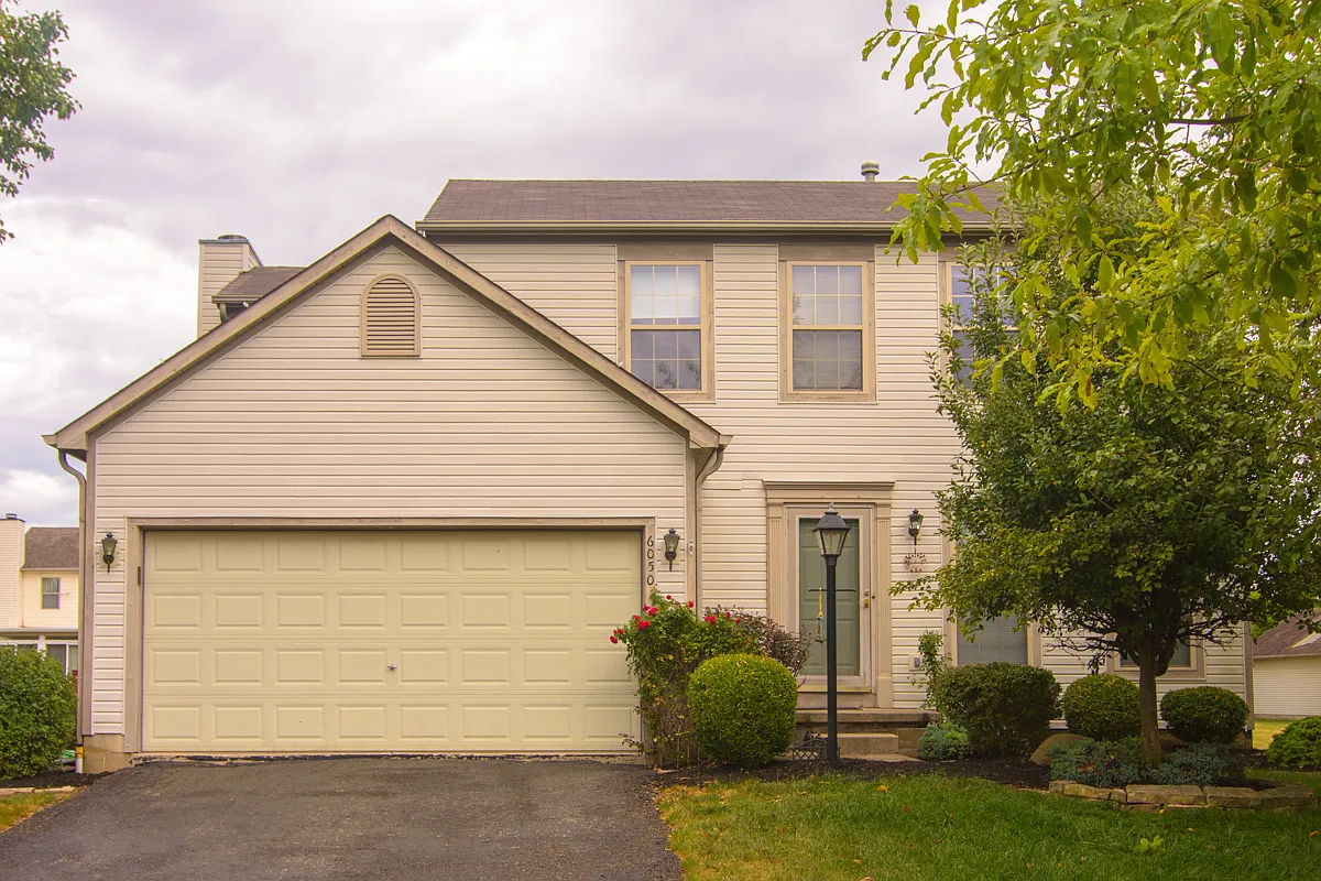 6050 Northcliff Ct photo 1