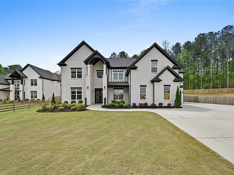 2694 Thompson Mill Rd — Photo 3