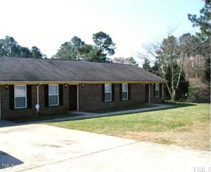 2 bed, 2.0 bath, $1,100 — Photo 1