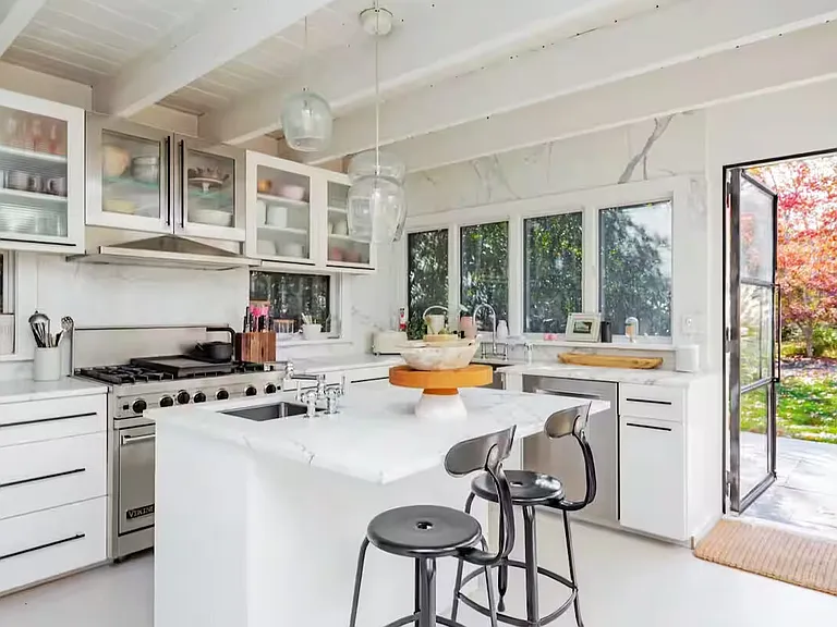 30 Wildflower Rd — Photo 7