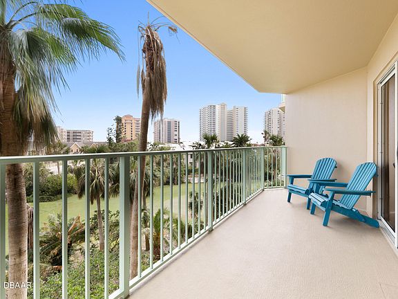 4th image of 4 Oceans West Blvd APT 407D