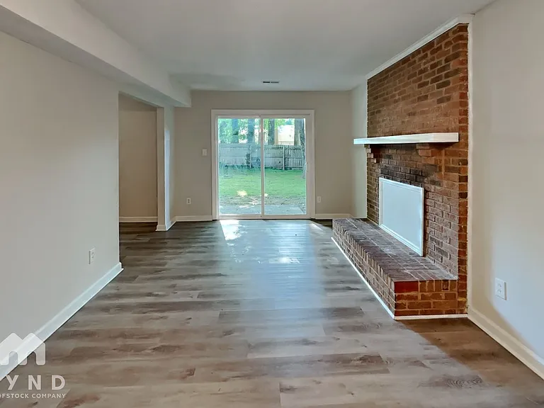 6301 Ivory Palm Dr — Photo 9