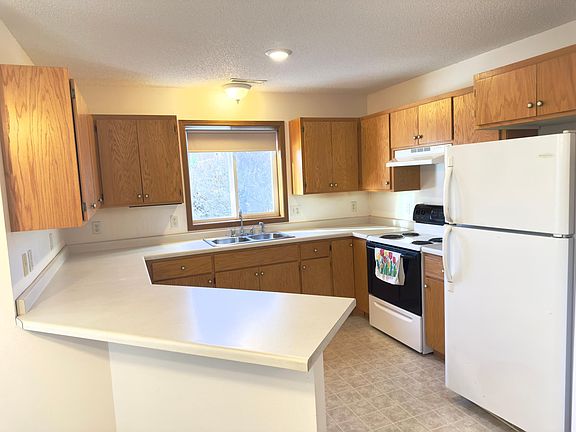 5th image of 939 Cypress Rd Unit 25