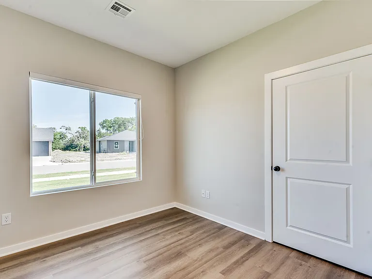 Cypress Glen — Photo 47