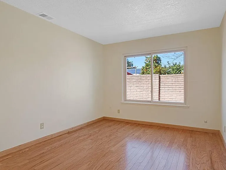 1285 Boa Vista Dr — Photo 15