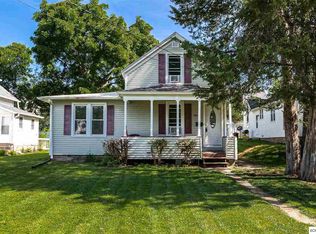 1879 Bennett St, Dubuque, IA 52001