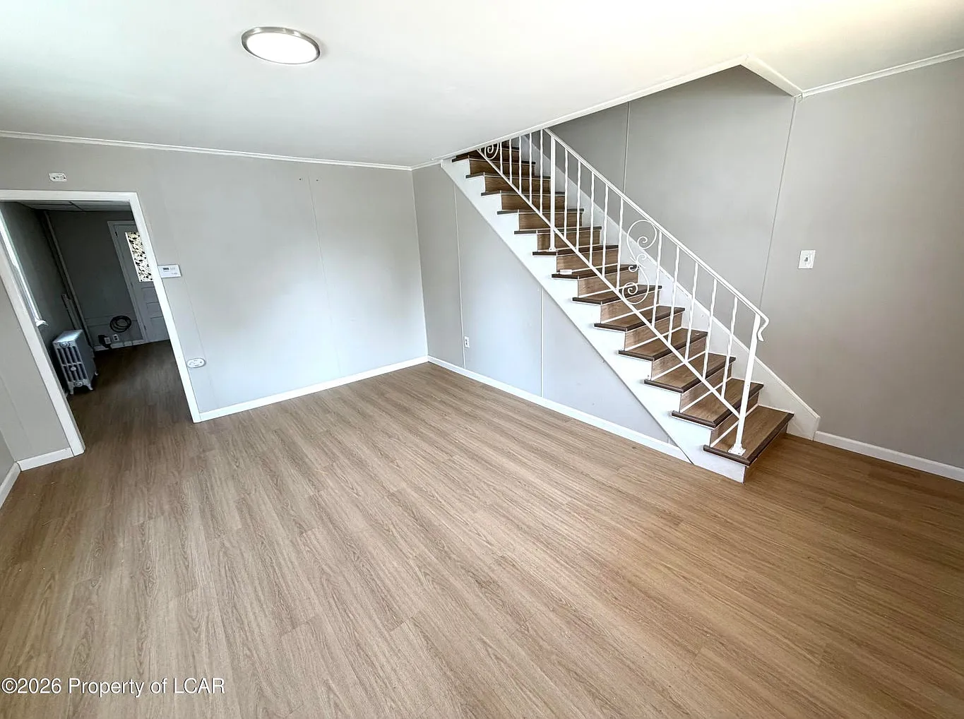 3 bed, 1000 sqft, $1,150 — Photo 2