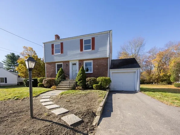 16 North Ave, Mendon, MA 01756