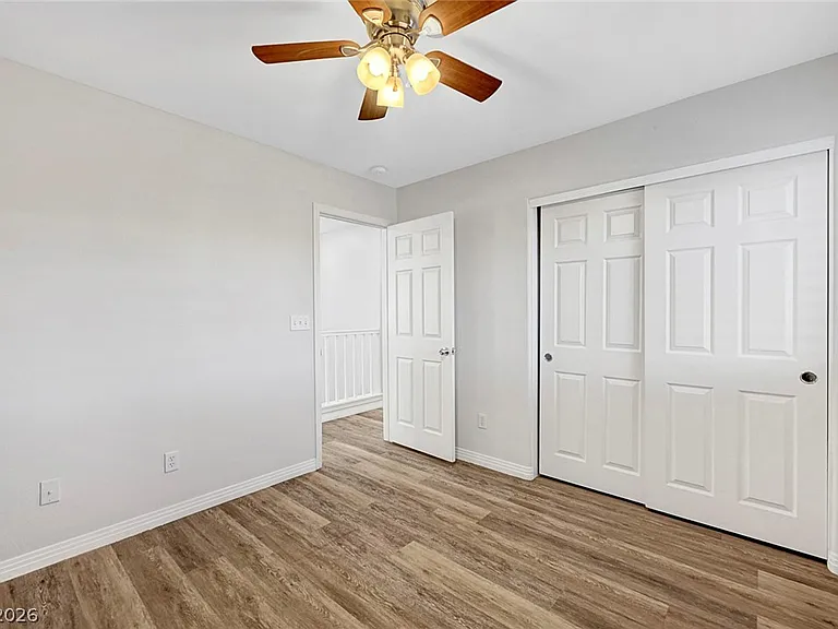 514 Eresma St — Photo 13