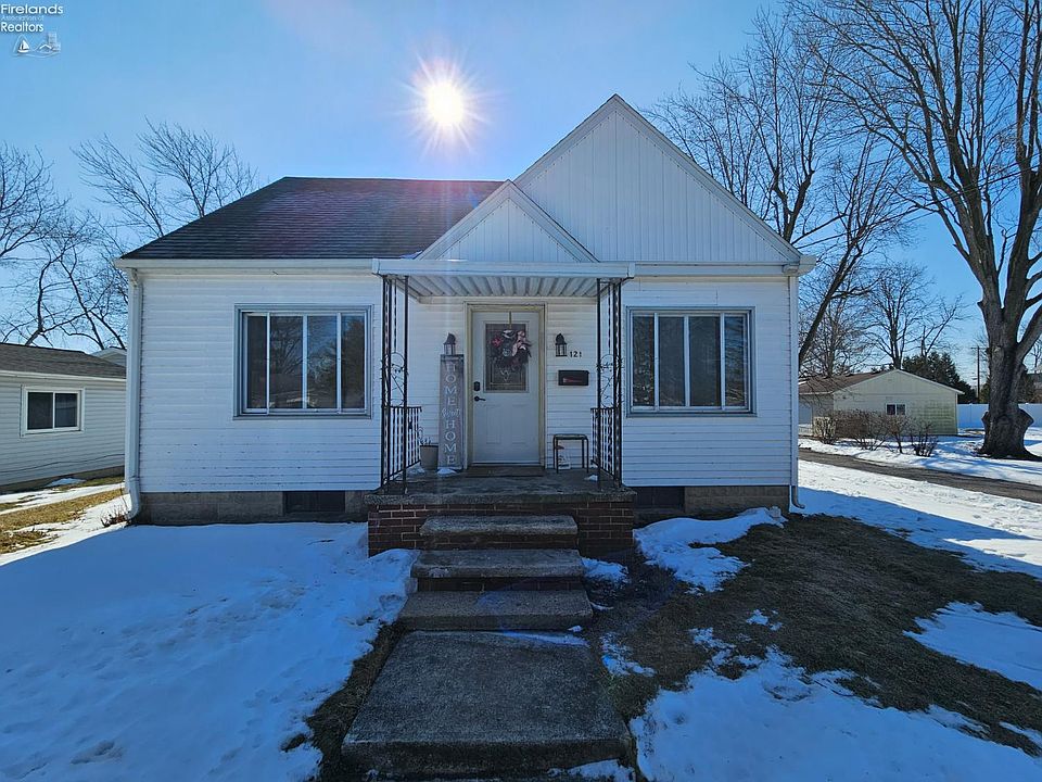 1st image of 121 Bank St