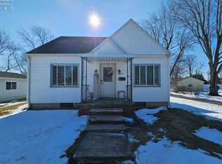 121 Bank St, Oak Harbor, OH