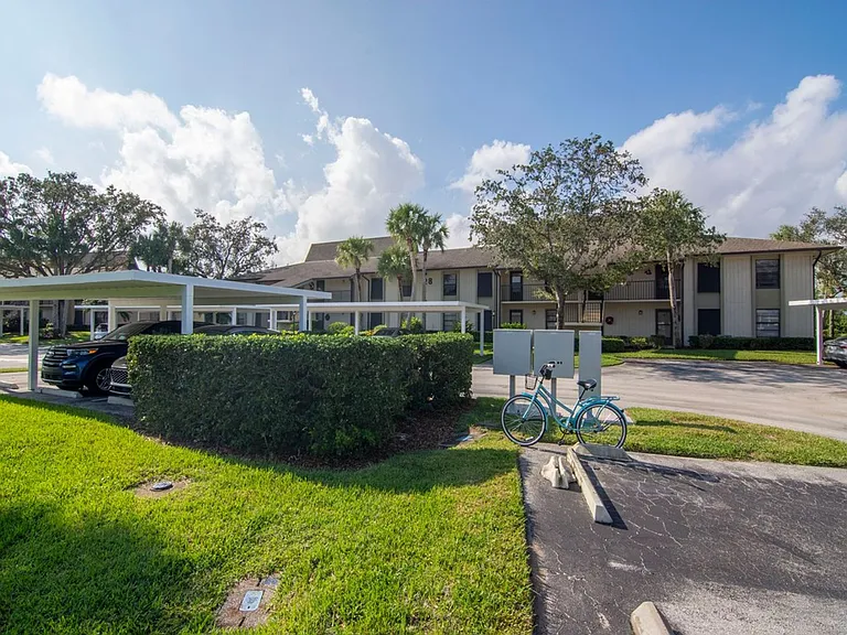28 Plantation Dr #204 — Photo 25