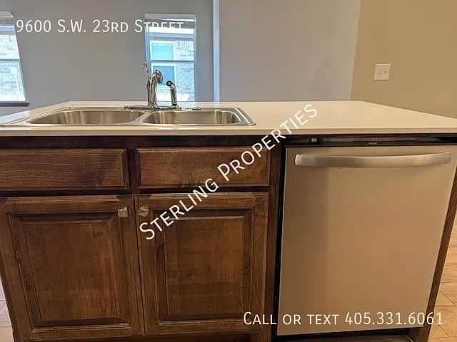 9600 SW 23rd St — Photo 10