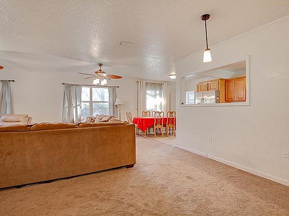 5th image of 1020 Cottonwood St