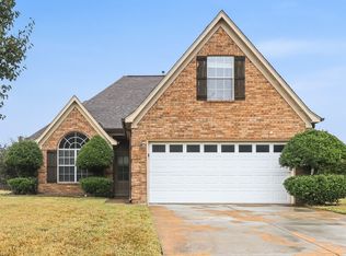6588 Anna May Dr, Walls, MS 38680