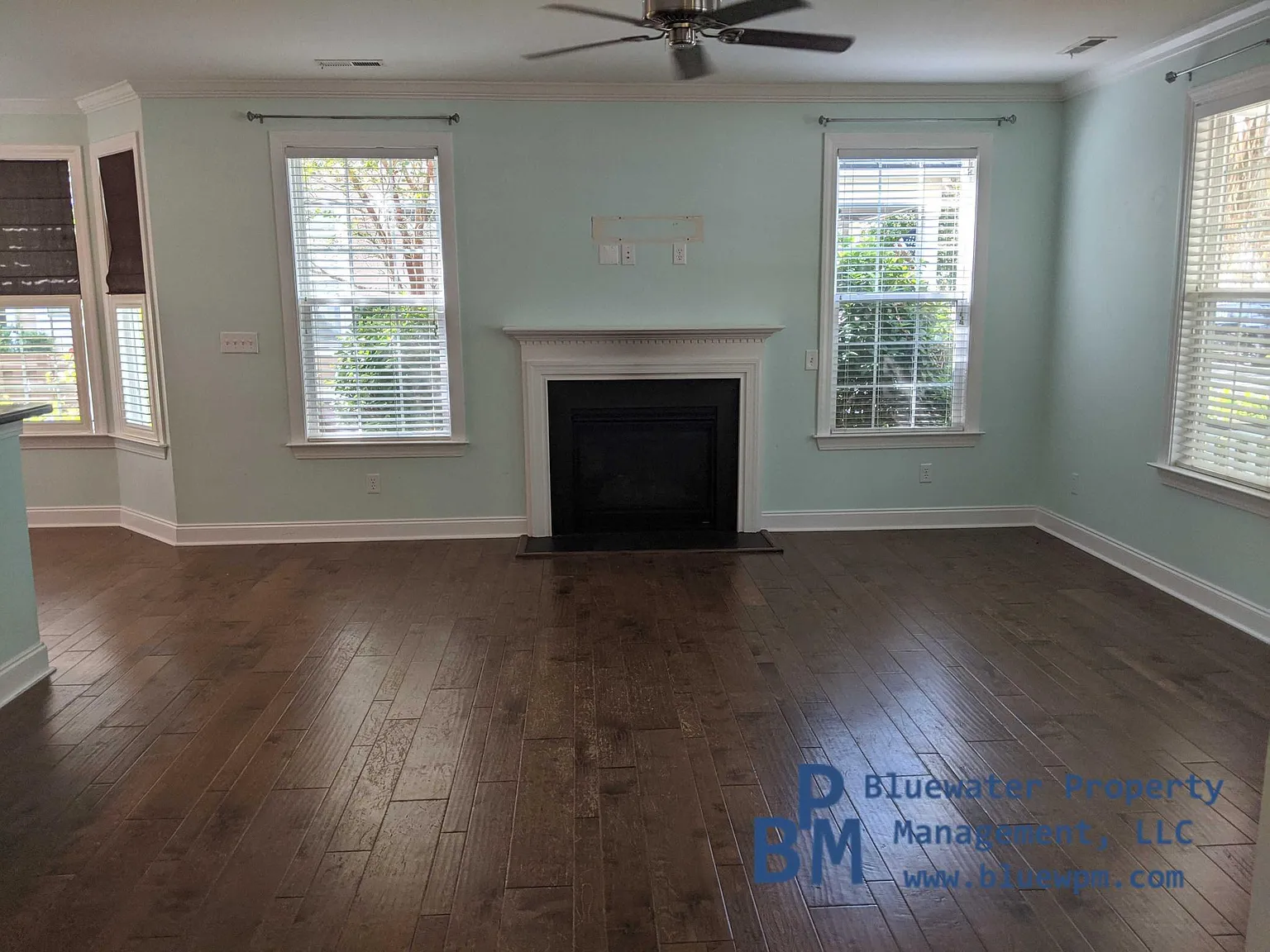 4 bed, 3.5 bath, 2123 sqft, $2,450 — Photo 2