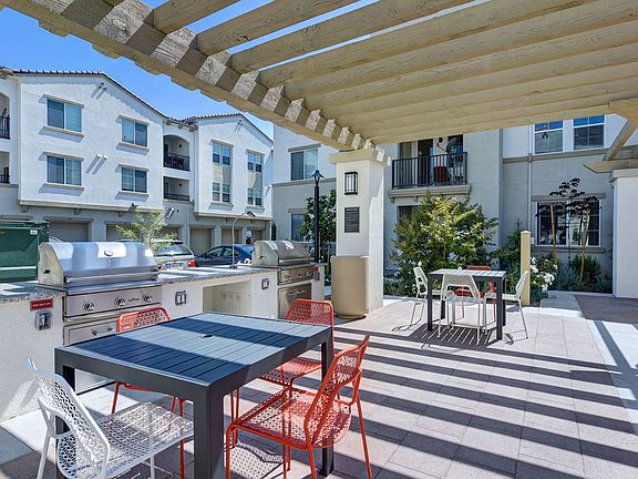 5th image of 7346 Parkway Dr #66-103