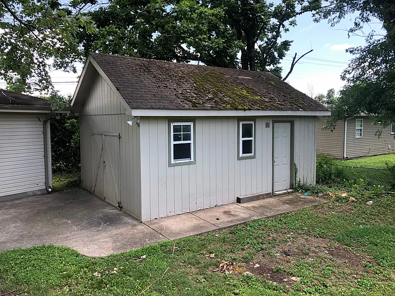 340 Williamsburg Rd — Photo 9