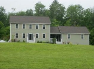 360 Bee Hole Rd, Loudon, NH 03307