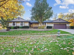 916 Oak Park Blvd, Cedar Falls, IA 50613