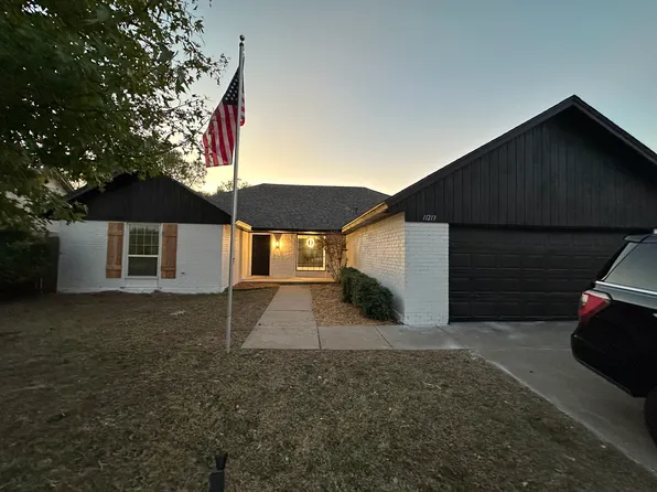 11213 N Markwell Dr, Oklahoma City, OK 73162