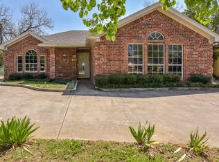 1020 E Hammond St, Fort Worth, TX 76115