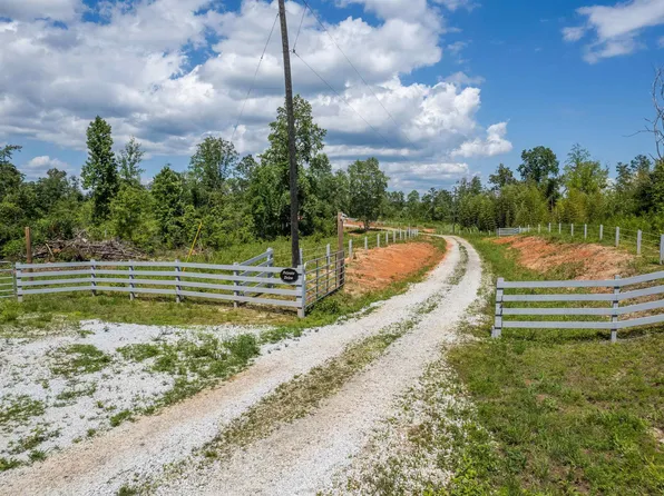 Colony Ln, West Union, SC 29696