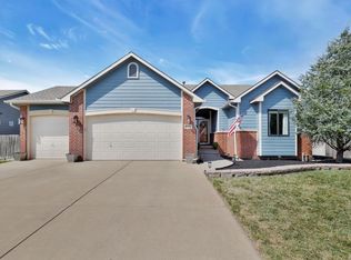 1415 S Arbor Meadows St, Derby, KS 67037
