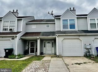 19 Kelston Dr, Newark, DE 19702