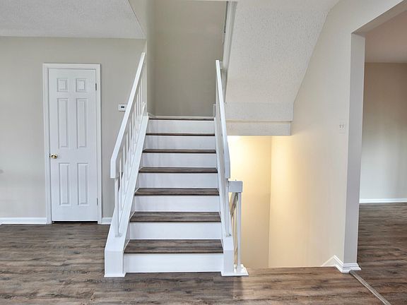 4th image of 5820 Wye Oak Commons Ct #10