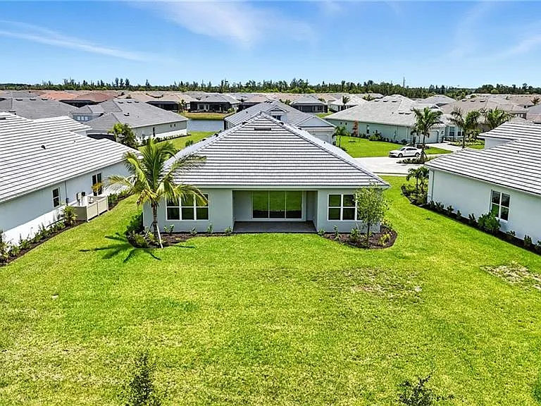 18301 Terracina Dr — Photo 39