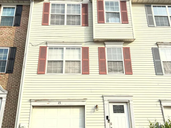 23 Boggs Ln, Bear, DE 19701
