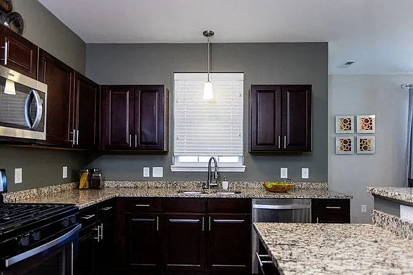 Prairie Point Apartments — Photo 10