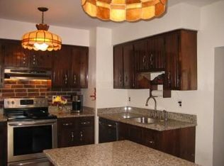 24 Dutch Ln, Ringoes, NJ 08551