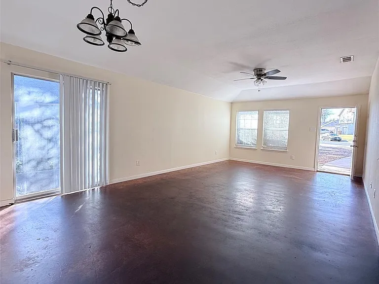 8621 Talyne Chaise Cir #B — Photo 6