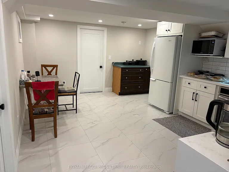 9 Breadner Dr #SHARED BASEMENT — Photo 3