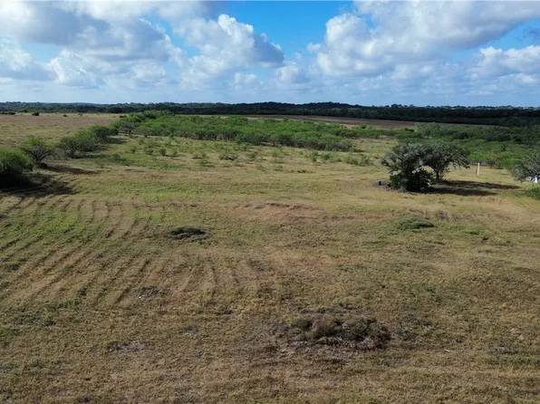 Brown Rd, Cuero, TX 77954