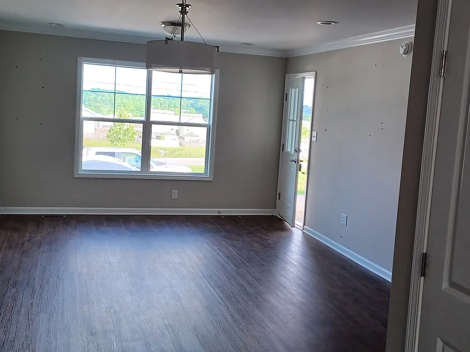 103 Elliott And Scott Cir #6