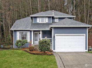 2095 Miss Ellis Loop NE, Poulsbo, WA 98370