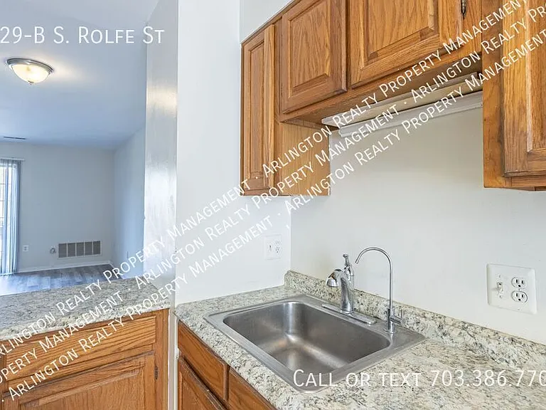 929 S Rolfe St #B — Photo 7