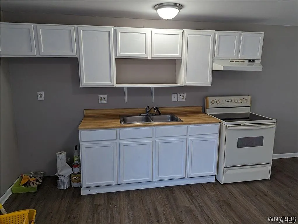 2 bed, 1.0 bath, 2592 sqft, $1,015 — Photo 4