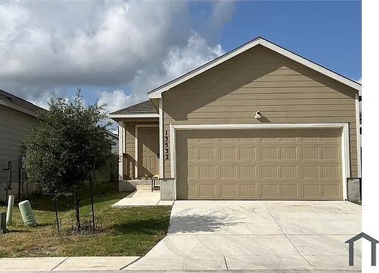 4 bed, 1492 sqft, $2,150 — Photo 2